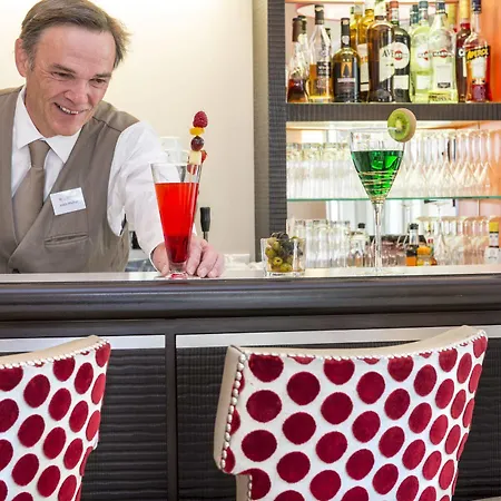Hotel The Originals Boutique, Les Nations, 3*