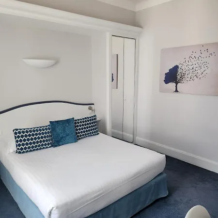 Hotel Les Nations The Originals Boutique 3*